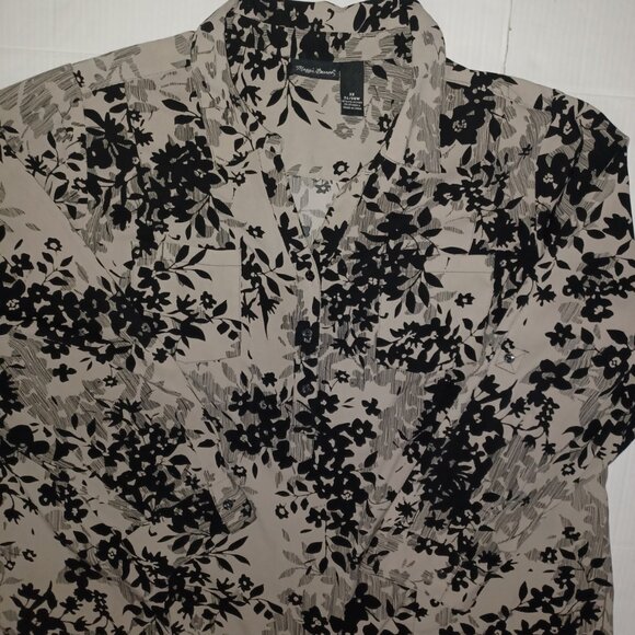 MAGGIE BARNES CONVERTIBLE SLEEVE FLORAL PRINT BUTTON DOWN SHIRT - Picture 6 of 15